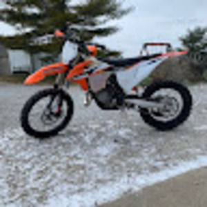 Meet your Posher, Ralph eakins